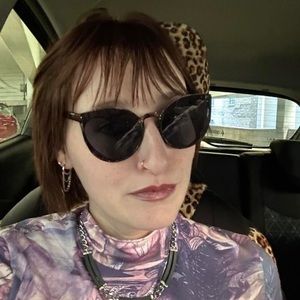 Meet your Posher, Kerstii